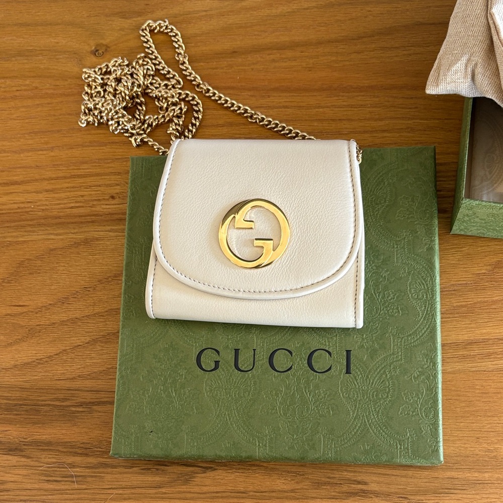 Gucci Ivory Leather Crossbody with Gold Accents